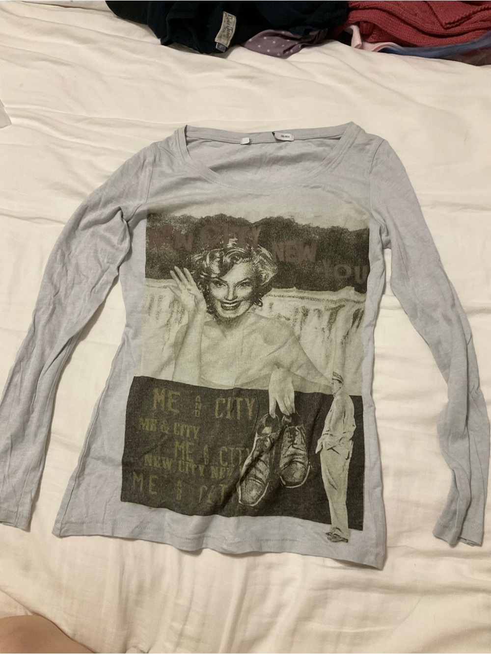 Graphic Long Sleeve Tee with Retro Photo Print - Light Gray
